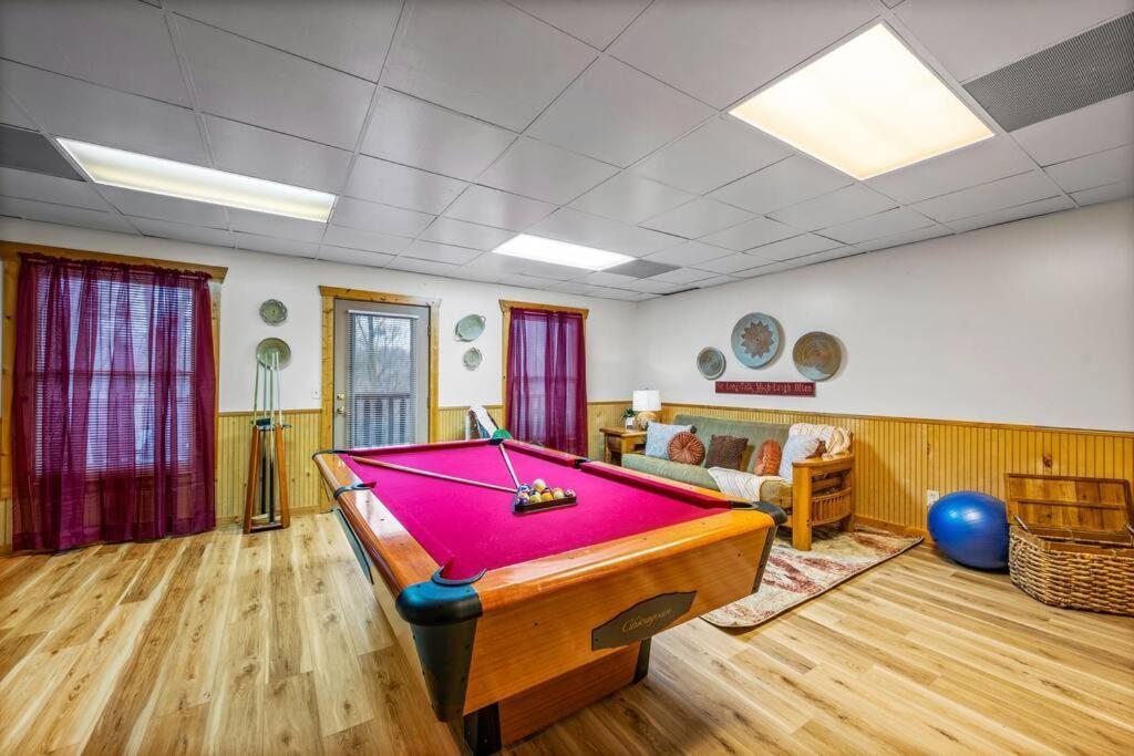 Log Cabin, Hot Tub, Fireplace, Pool Table & Views! Sevierville Exterior foto